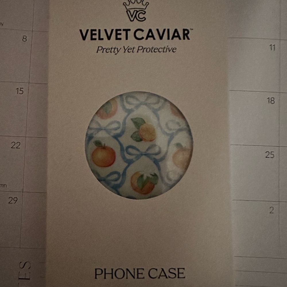 Velvet Caviar Protective Phone Case

Never been used.